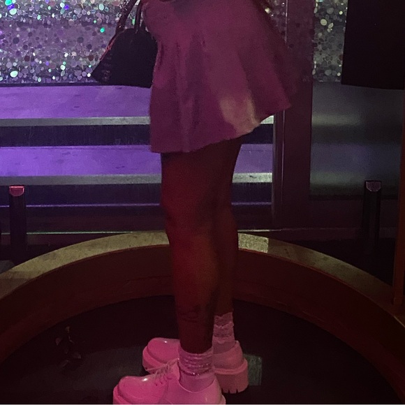 Pleated A line skirt - Picture 3 of 4